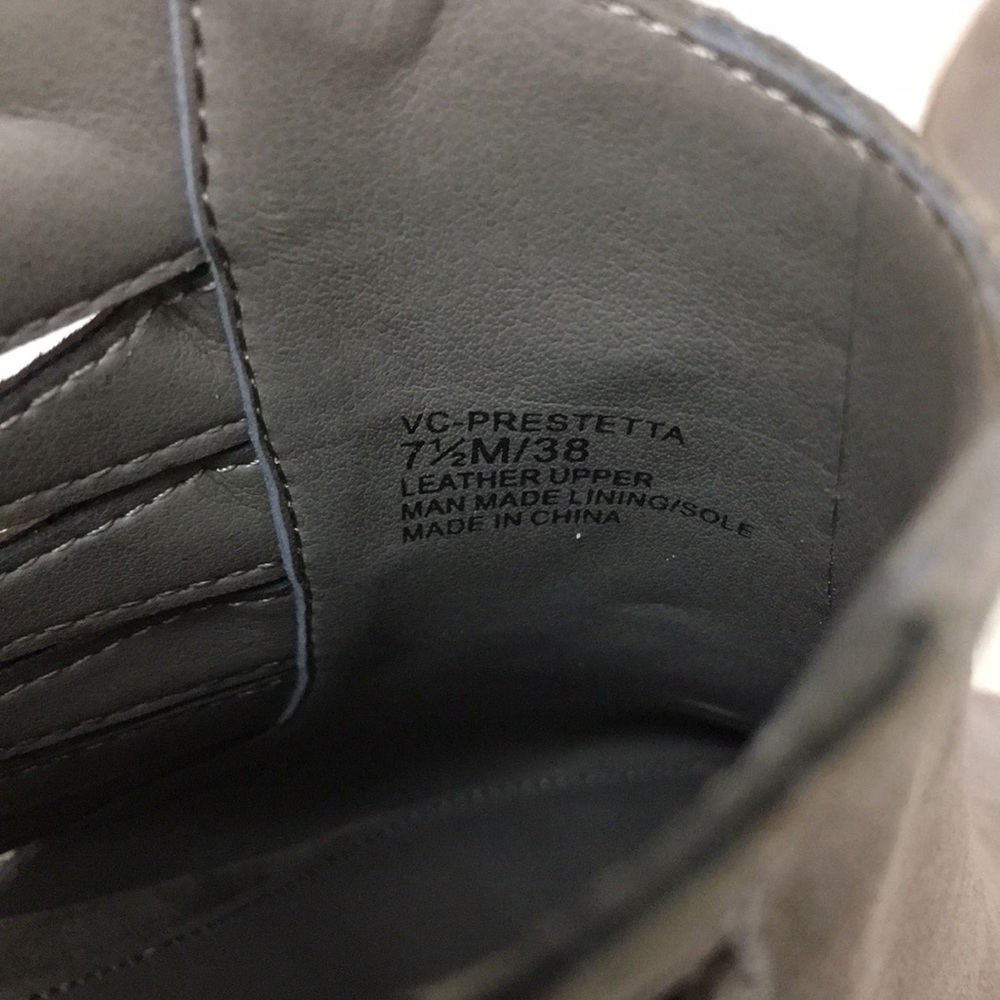 VINCE CAMUTO Prestetta Bootie - Picture 6 of 8